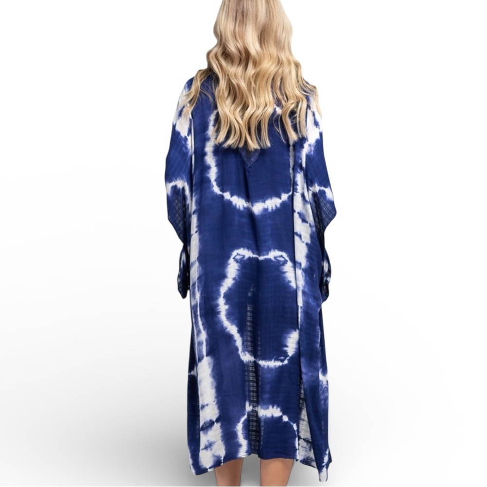 Blue Tie-Dye Crochet Kimono - Picture 2 of 4